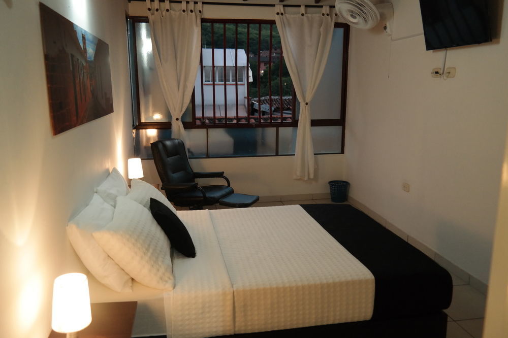 Otono Hostel Сан Хил Екстериор снимка